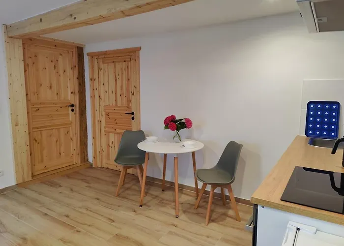 Ferienwohnung Wustermark شقة *